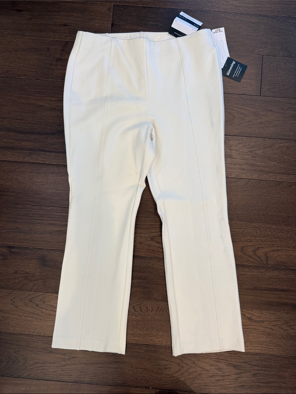 Rafaella Women’s Crop Boot Cut in Egret Pants Size Large NWT - C8-038